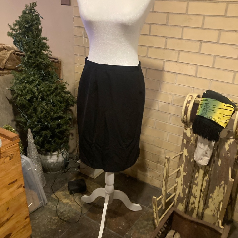 Dressbarn Classic Black Pencil Skirt